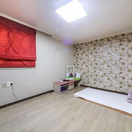 J Motel Gwangalli Пусан Екстериор снимка